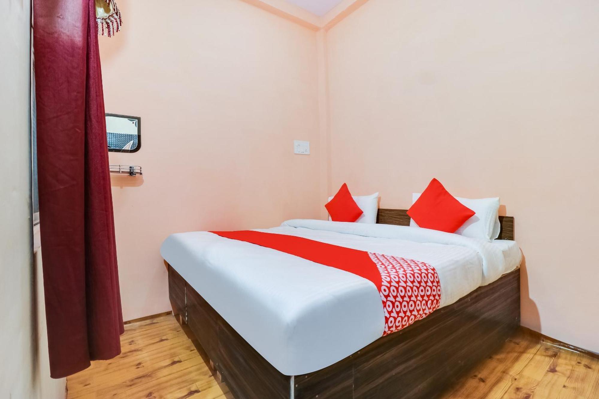 Super Hotel O Spot On Yash Paying Guest House Kakarmatha Exterior foto