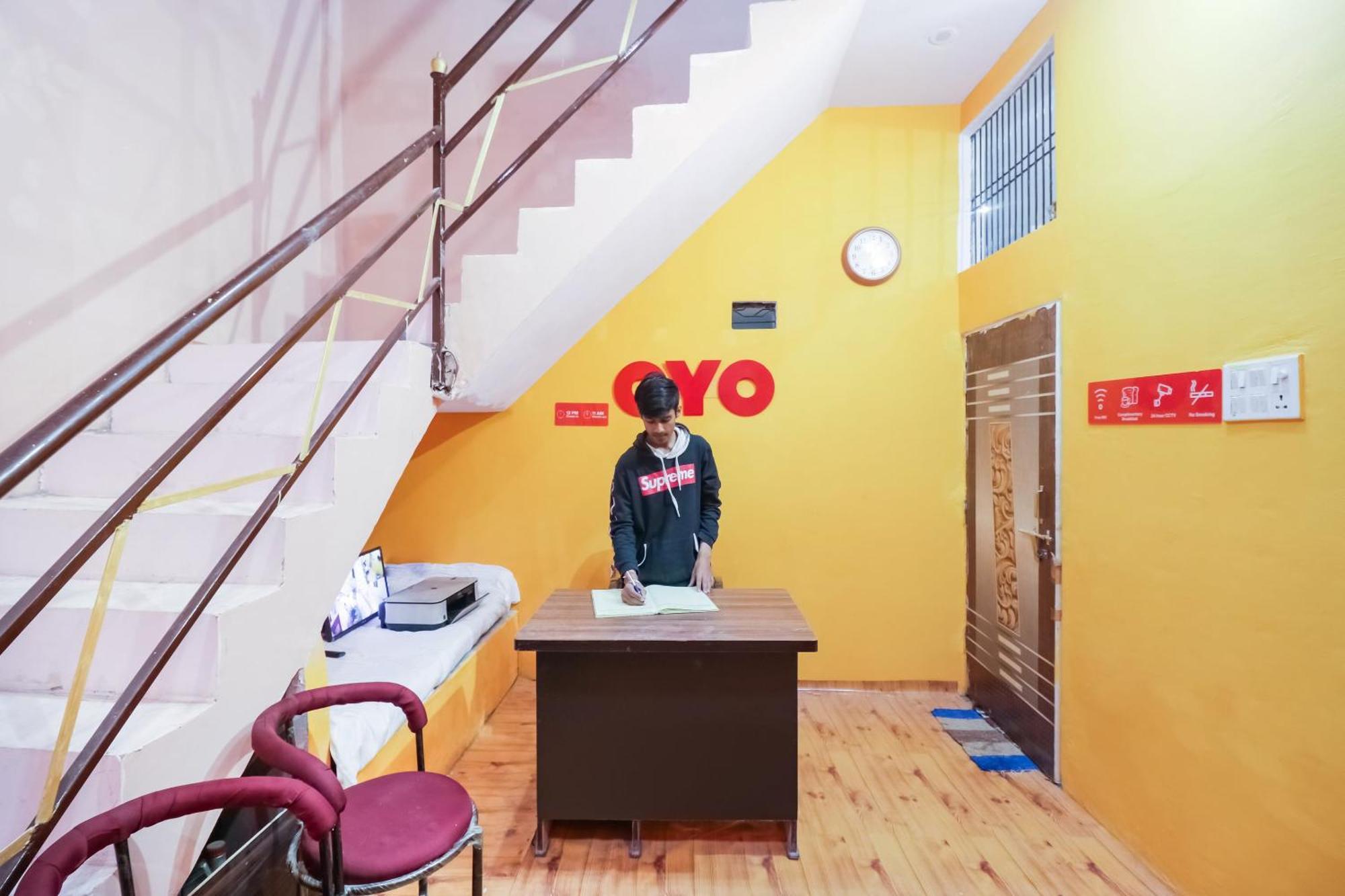 Super Hotel O Spot On Yash Paying Guest House Kakarmatha Exterior foto